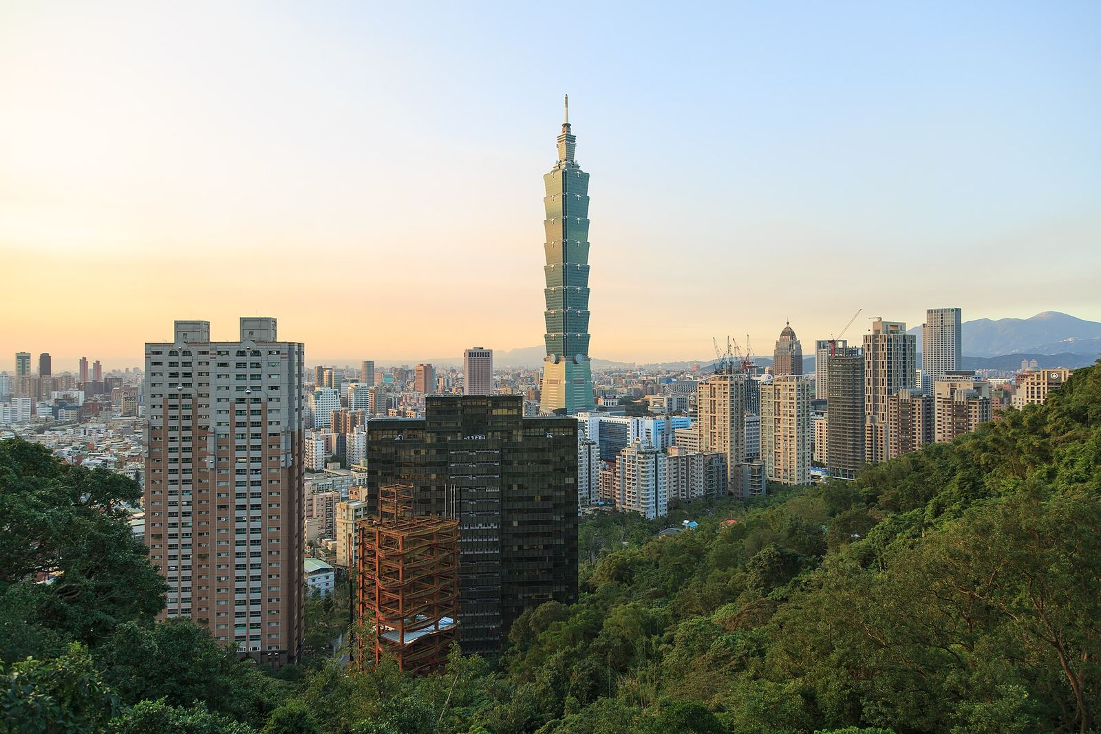 Taipei 101 im Abendlicht